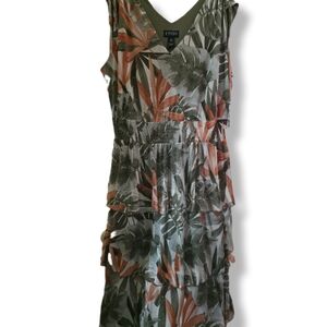 En focus Studio Size 1X Green Tropical Print Sleeveless Midi Dress